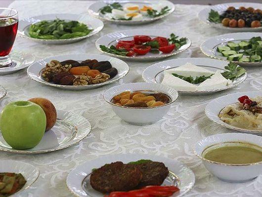 Ramazan&rsquo;da en sık yapılan 3 beslenme hatası!