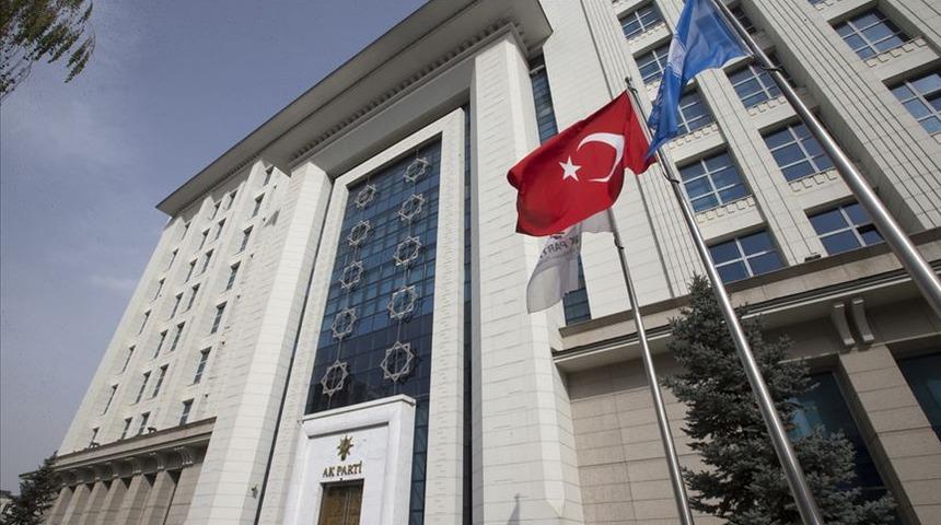 3 ismin vekilliğinin düşürülmesine AK Parti'den ilk yorum