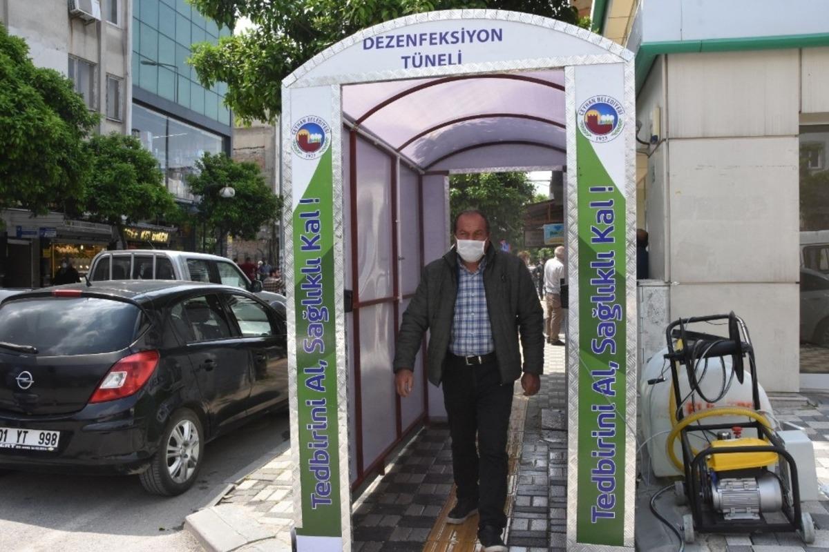 Ceyhan&rsquo;a dezenfekte t&uuml;nelleri kuruluyor