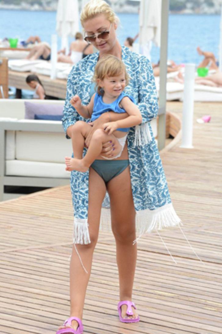 Petek Ertüre: 'Ali Ege babasına çekmiş' G4