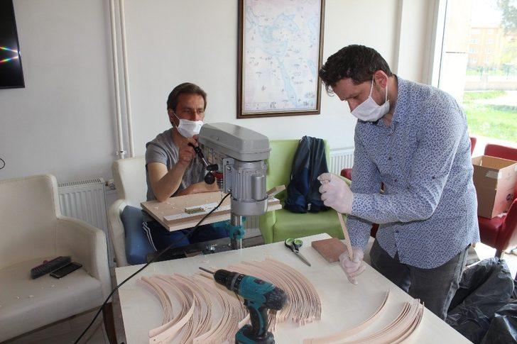 Erzincan Gençlik Merkezi 15 bin adet siperli maske üretti G1