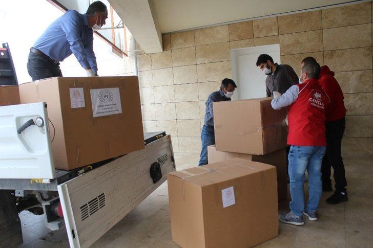 Erzincan Gençlik Merkezi 15 bin adet siperli maske üretti G5