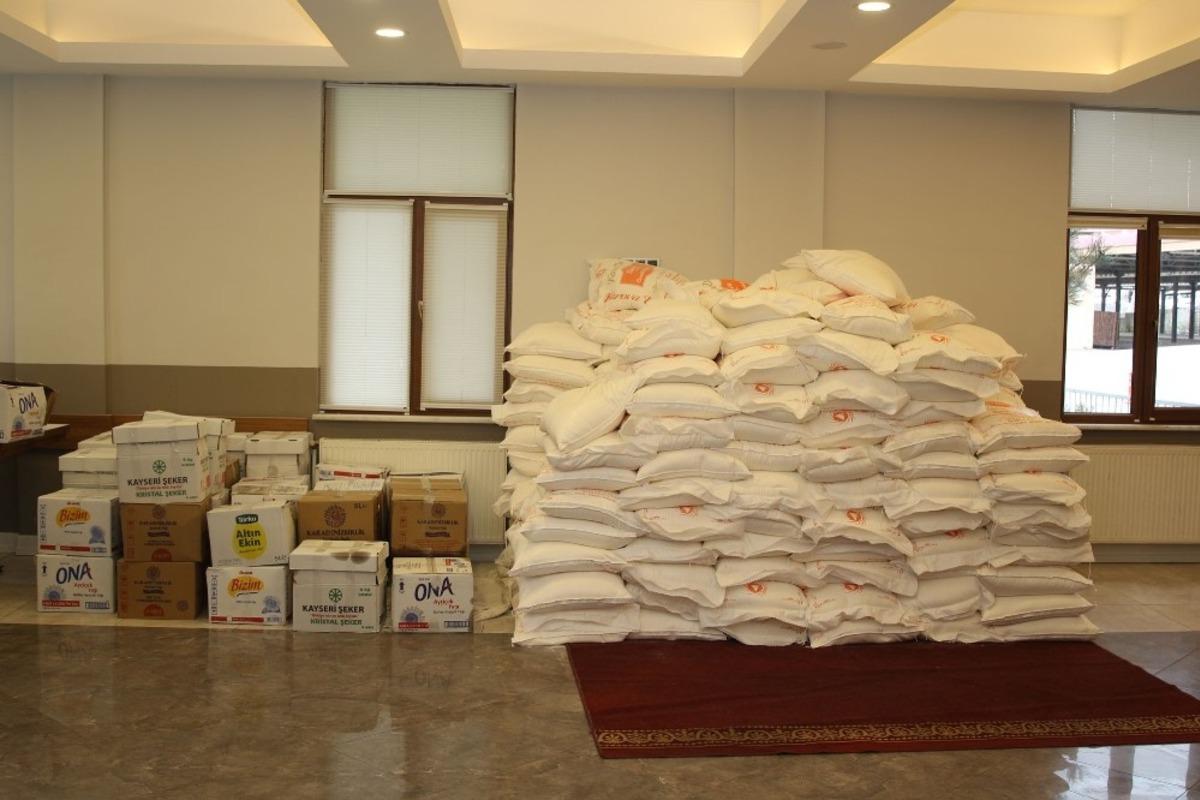 Hacılar&rsquo;da ihtiya&ccedil; sahiplerine destek devam ediyor