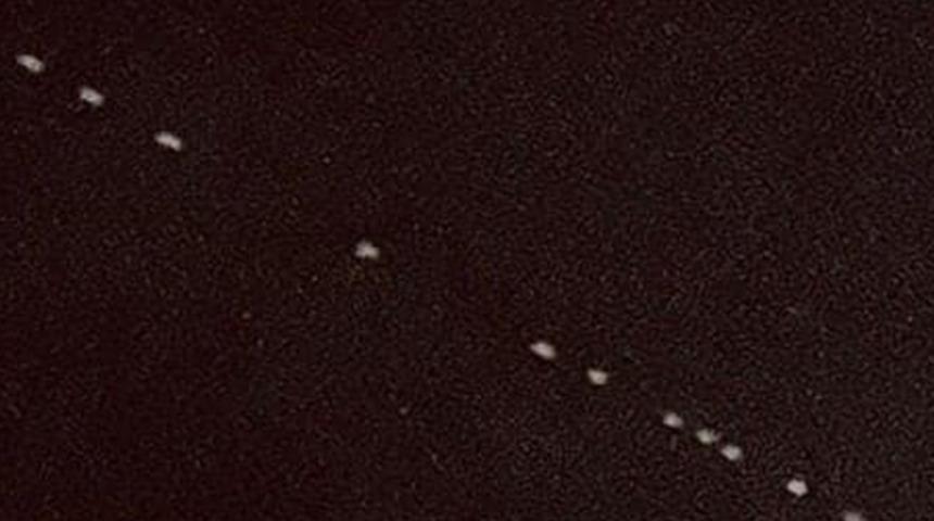 3 ilde hareket halindeki ışıklar heyecana yol a&ccedil;tı