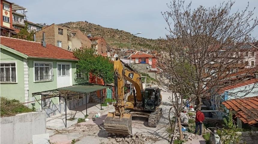 Mahalle baştan ayağa yenileniyor