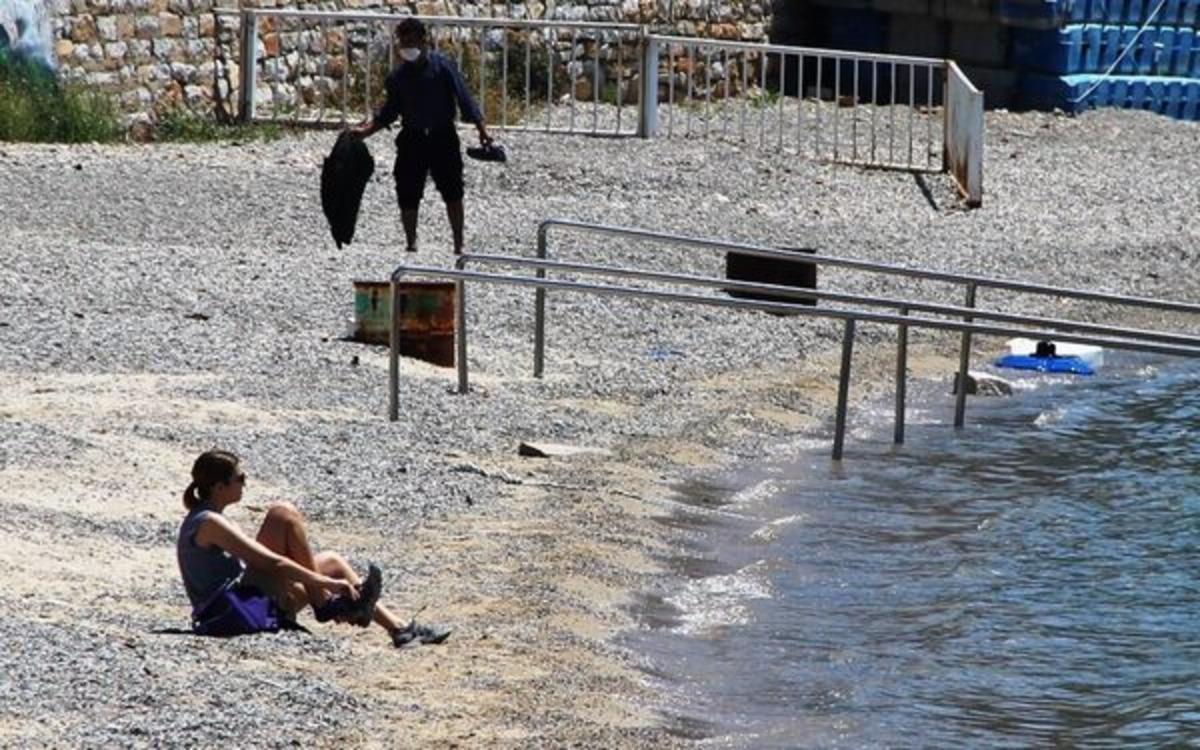 Bodrum'da yasağa aldırış etmeden b&ouml;yle g&uuml;neşlendi