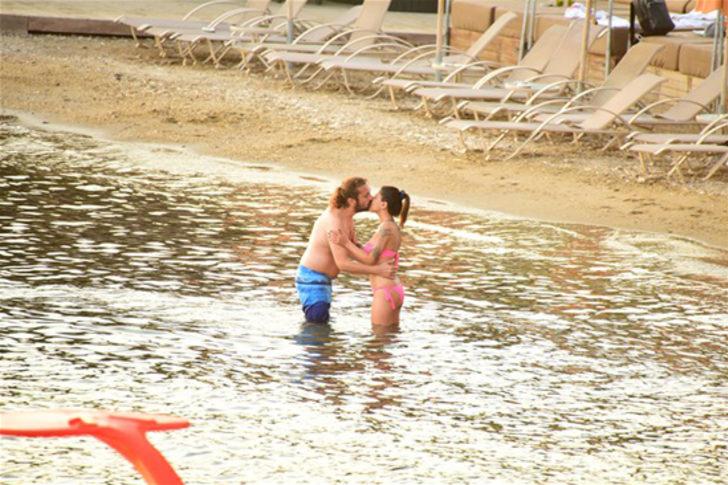 Halil Sezai öpüşmeye doyamadı G1