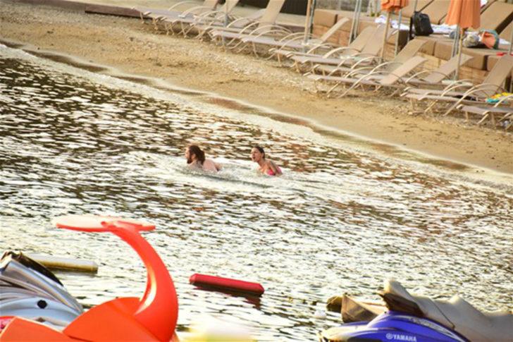 Halil Sezai öpüşmeye doyamadı G5