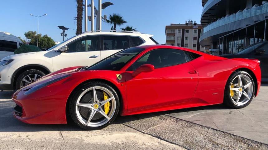 Samsun'da pes dedirten olay! 1.5 milyonluk Ferrari'si olan kişi, 1000 liralık yardıma başvurdu