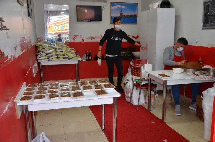 Kurtalan’da Ramazan nedeni ile çiğ köfte satışları arttı G2