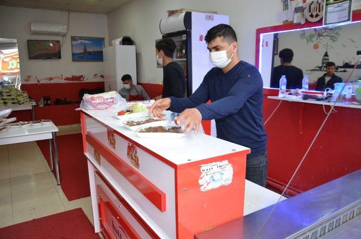 Kurtalan’da Ramazan nedeni ile çiğ köfte satışları arttı G3