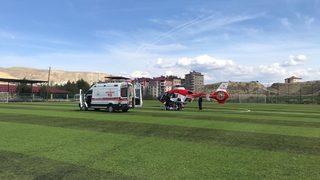 Ambulans helikopter kalbi duran yaşlı hasta için havalandı