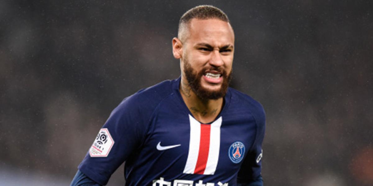 Neymar, annesinin sevgilisini evden kovdu