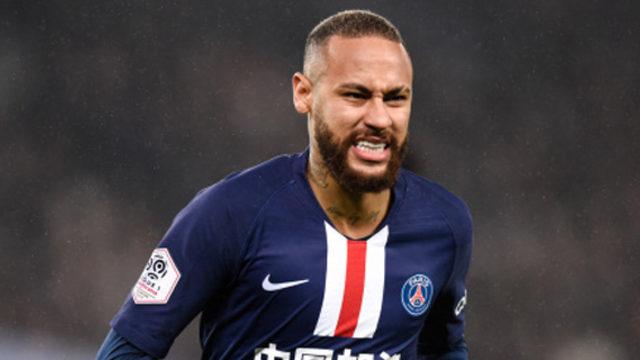 Neymar, annesinin sevgilisini evden kovdu