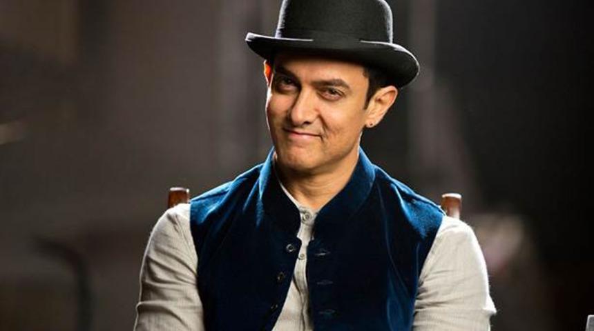 Aamir Khan'dan herkesi şoke eden yardım… Un paketlerinden bakın ne çıktı