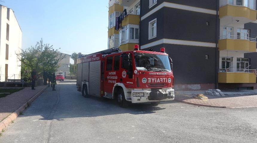 Aspirat&ouml;rden &ccedil;ıkan duman binada panik yaşattı