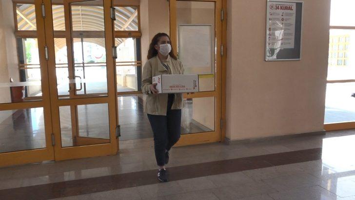 BKM Kitap’tan hastanelere ateş ve nabız ölçer bağışı G2