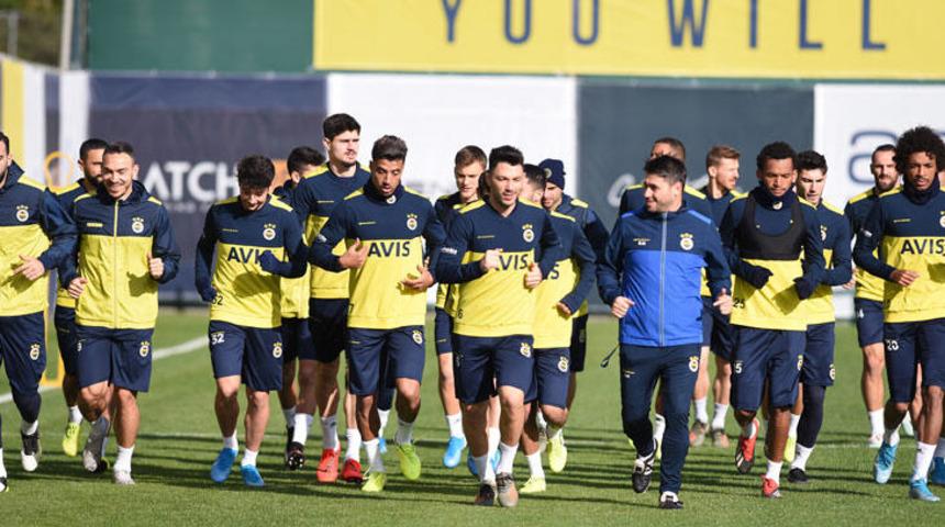 Mauricio Isla Parma yolunda