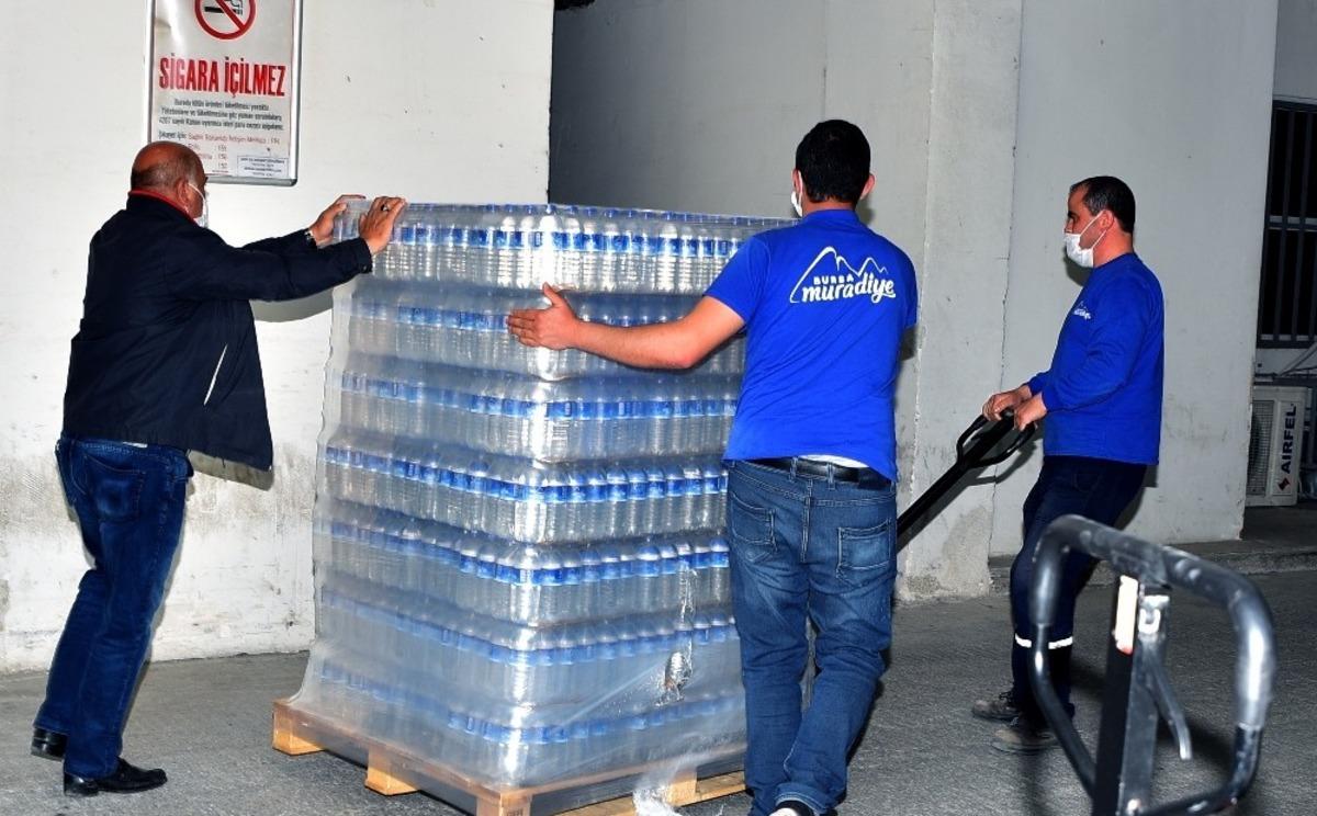 B&uuml;y&uuml;kşehirden hastanelere su takviyesi