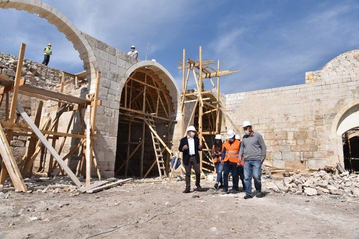 Obruk Hanı’nda restorasyon çalışmalarını sürdürüyor G3