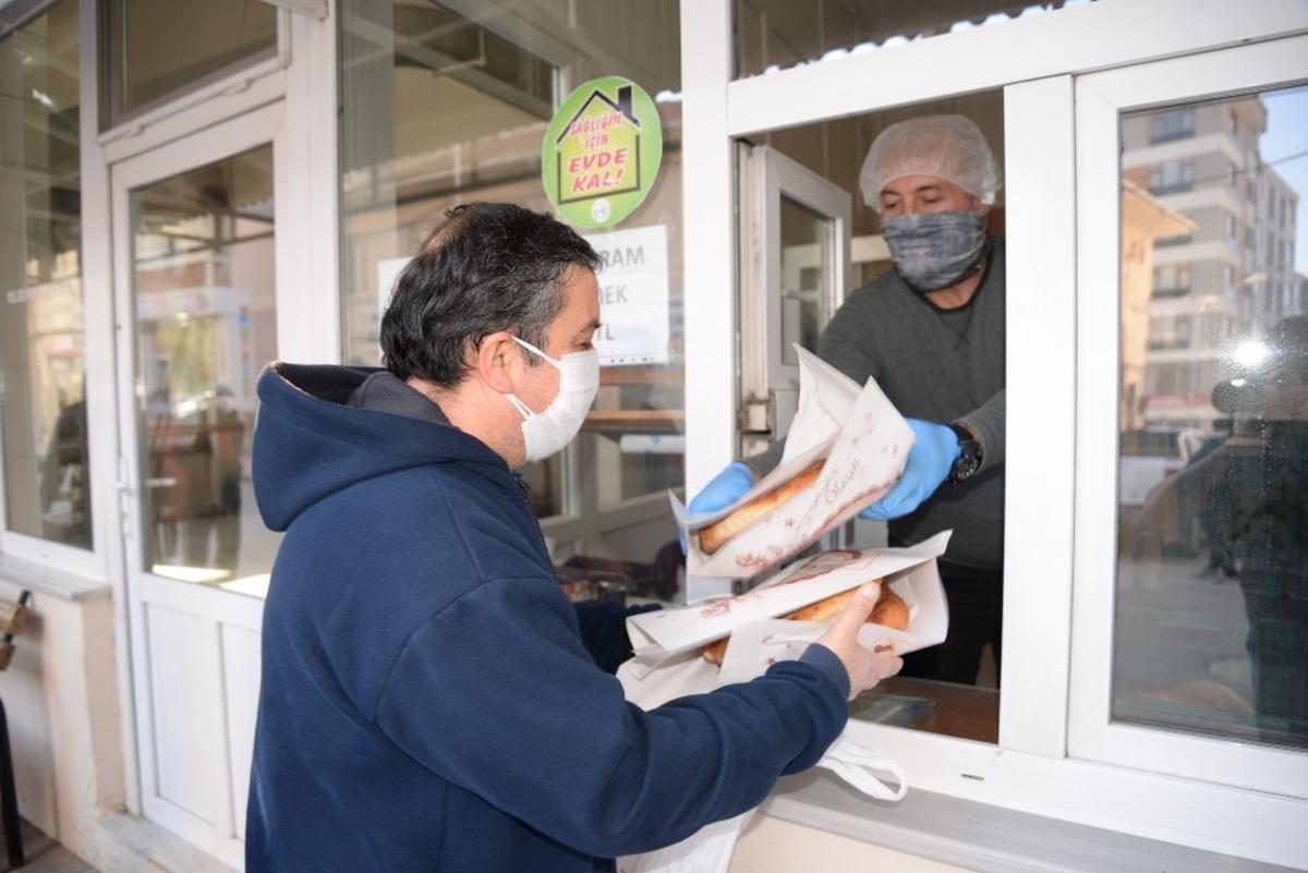 Boz&uuml;y&uuml;k&rsquo;te Ramazan pidesi 1,5 TL