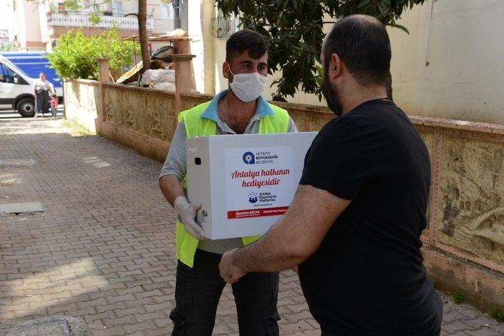 Büyükşehir’in gıda kolileri ihtiyaç sahiplerine ulaşıyor G1