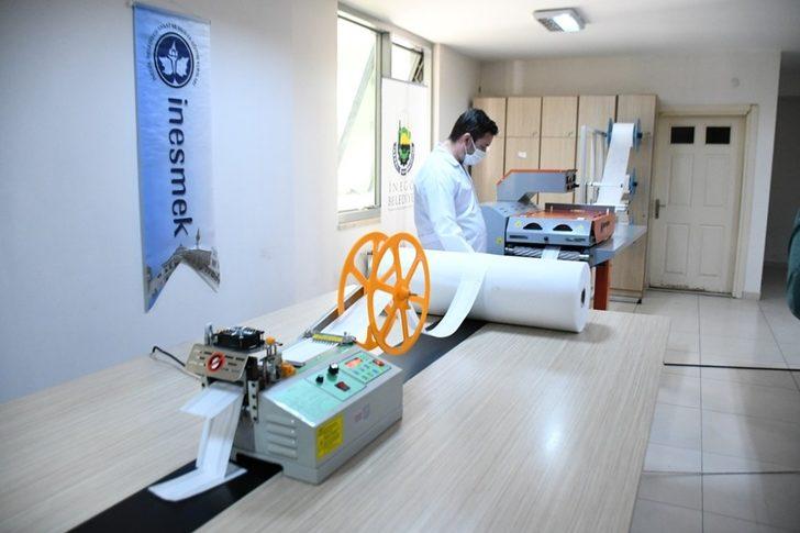 İnegöl Belediyesi bir günde 18 bin maske dağıttı G3