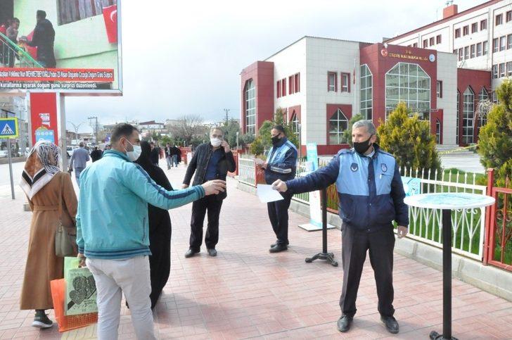 Erciş Belediyesinden korona virüsüne karşı bilgilendirme çalışması G2