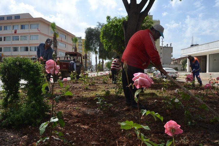 Kozan çiçekli karşılamaya hazırlanıyor G3