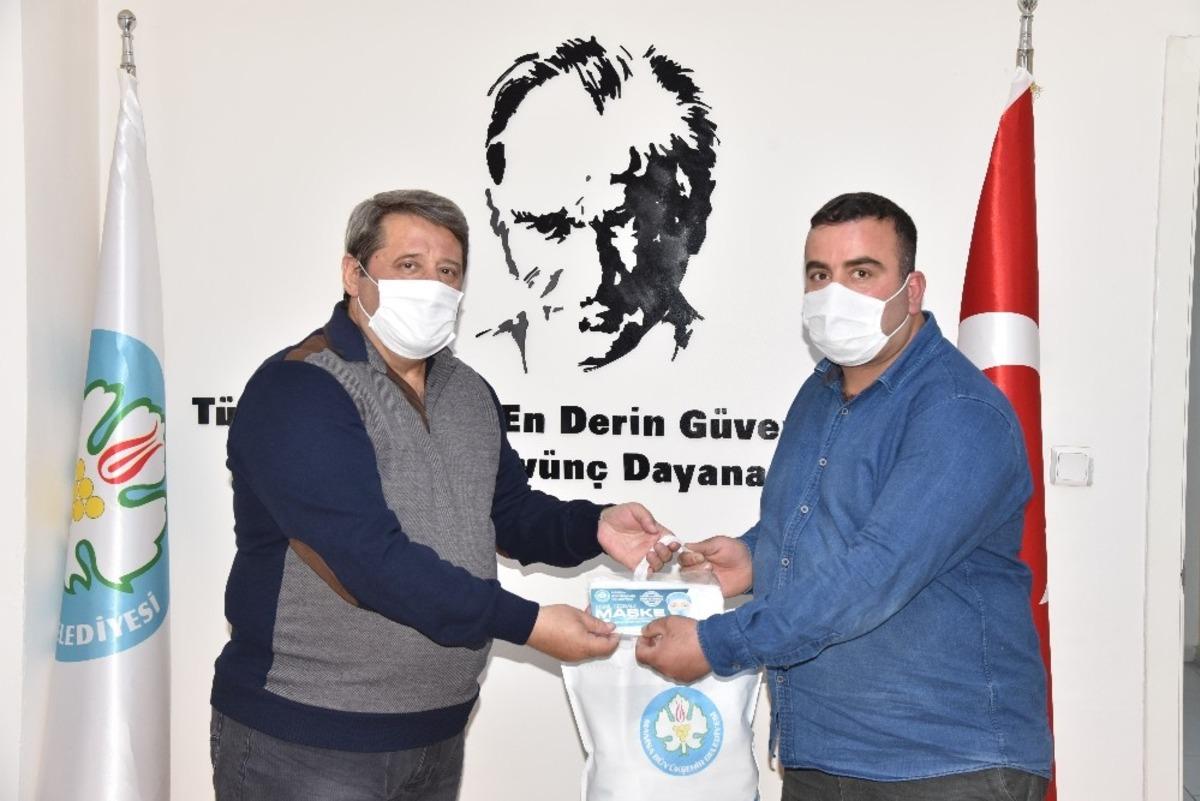 Manisa&rsquo;da maskeye ulaşamayanlara b&uuml;y&uuml;k kolaylık