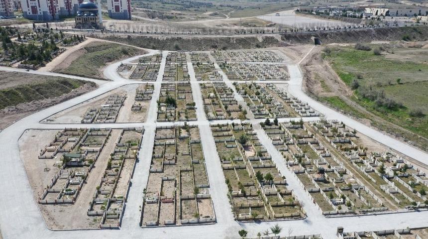 Kaldırım ve Taşlıbel mezarlıklarına yeni kapı yapılıyor