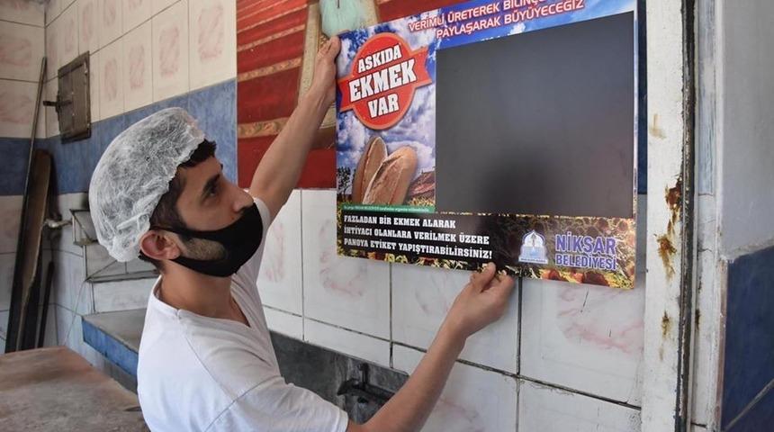 Niksar Belediyesi, &rsquo;Askıda Ekmek&rsquo; uygulaması başlattı