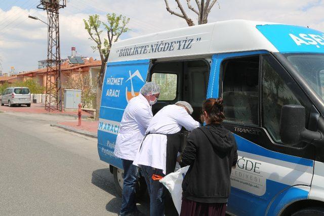 Niğde Belediyesi Ramazan ayı ile yardımlaşmayı hızlandırdı