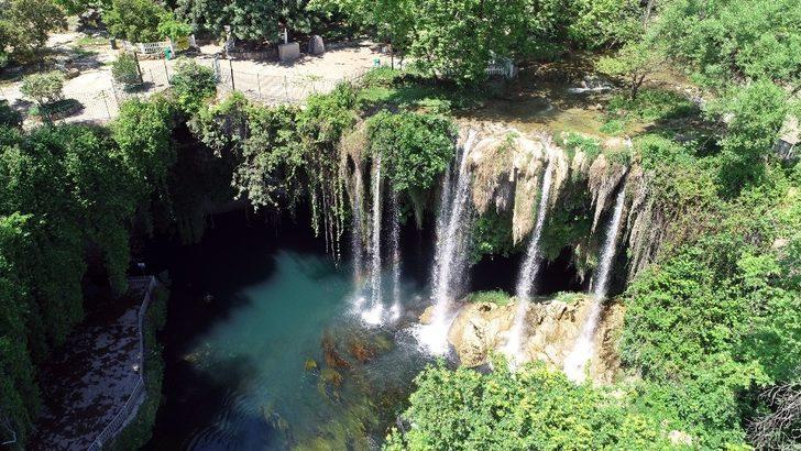 Dünyaca ünlü şelale koronavirüs sonrası kendini yeniledi! G1