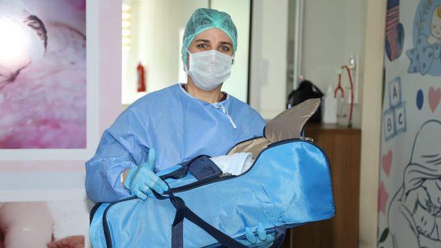 15 günlük bebek koronavirüsü yendi