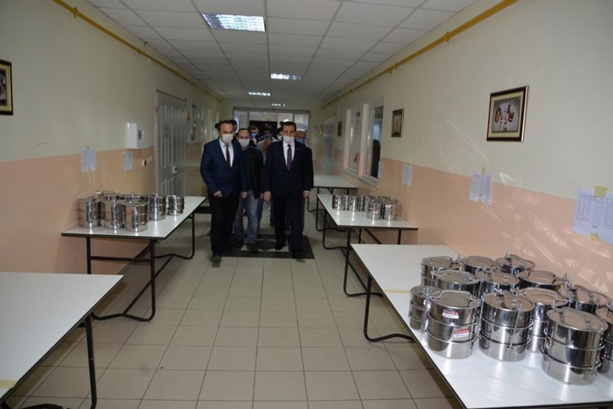 Bolu&rsquo;da, 4 bin 200 adet kuru gıda paketi ihtiya&ccedil; sahibi ailelere ulaştı