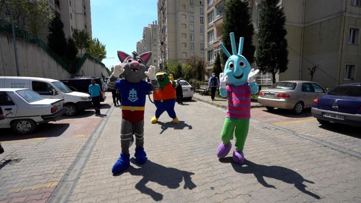 Başakgiller&rsquo;den &ccedil;ocuklara balkon s&uuml;rprizi