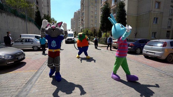 Başakgiller’den çocuklara balkon sürprizi G3