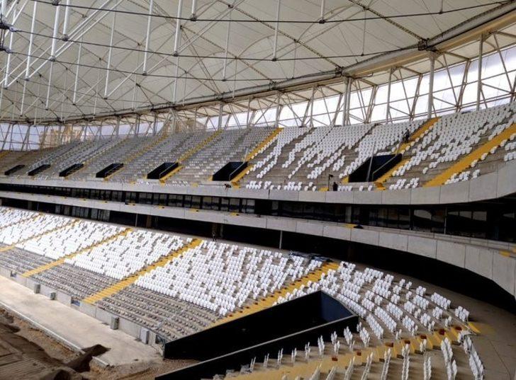 Adana’da "koltuk rengi" tartışması "kırmızı beyaz" bitti G1