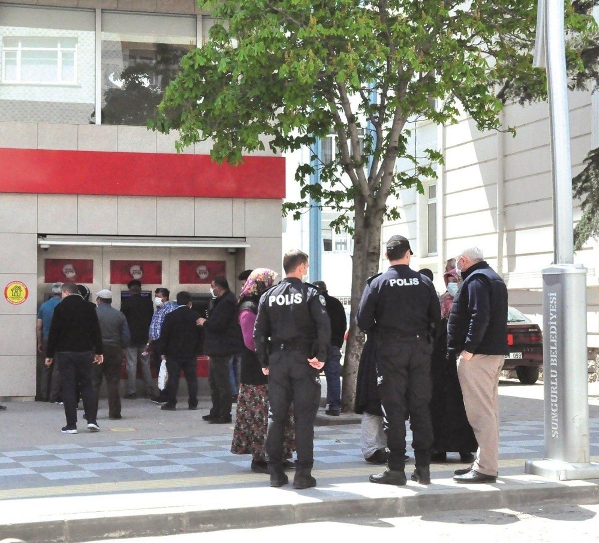 Sungurlu&rsquo;da polis ve bek&ccedil;inin zorlu &rsquo;Korona&rsquo; mesaisi