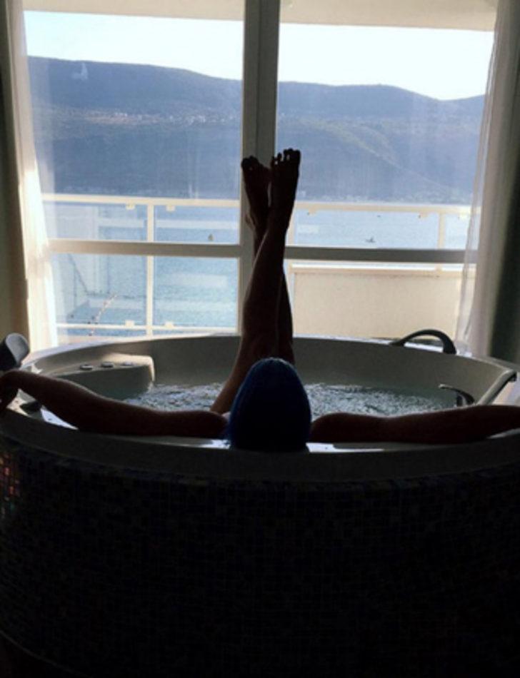 Jelena Karleusa çölü fethetti G2