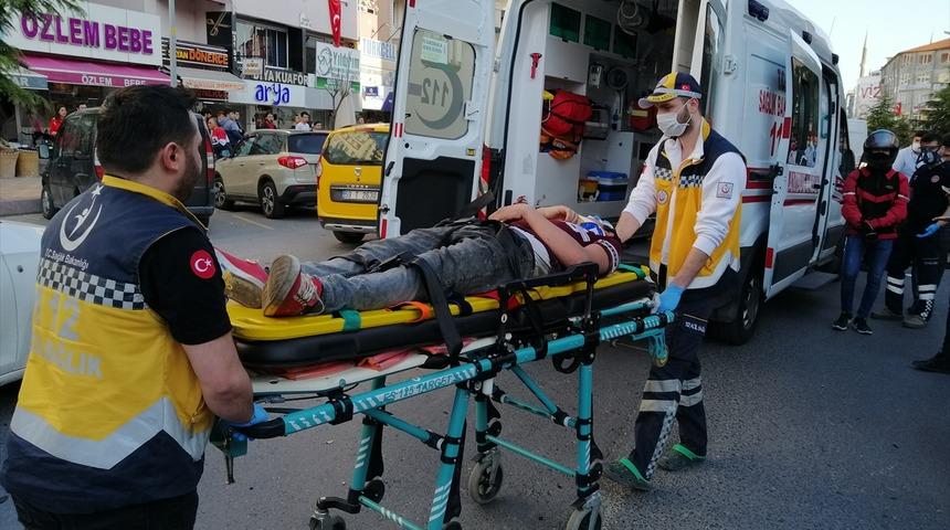 Tekirdağ'da alkoll&uuml; ve ehliyetsiz s&uuml;r&uuml;c&uuml;n&uuml;n kullandığı otomobilin &ccedil;arptığı kişi yaralandı