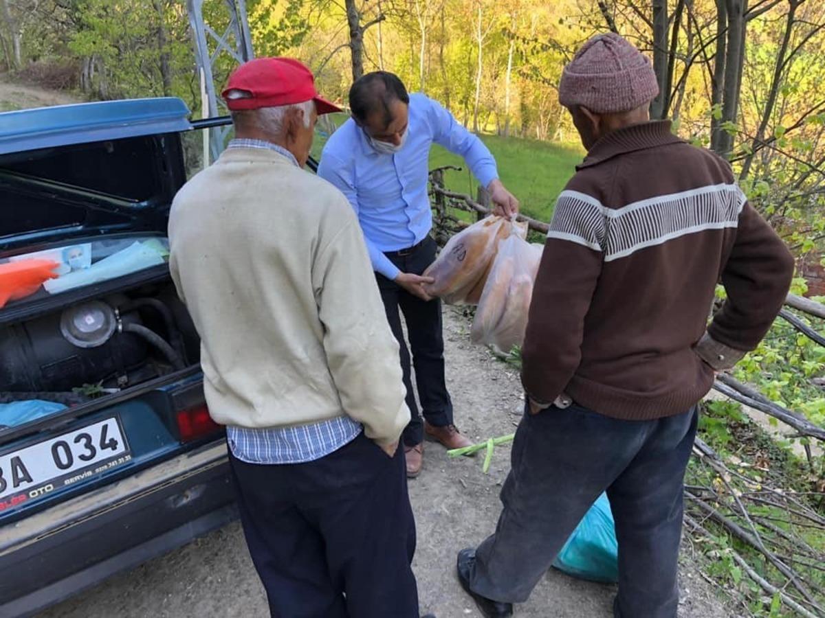&Ouml;ğretmenlerden Vefa Grubuna g&ouml;n&uuml;ll&uuml; destek