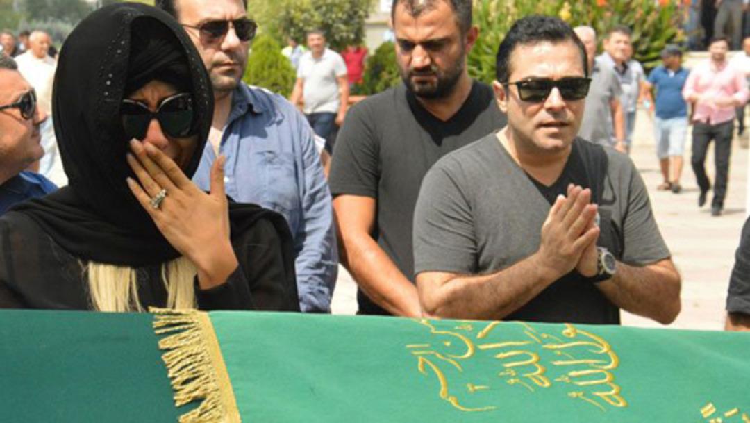 Emir Şaşmaz son yolculuğuna uğurlandı