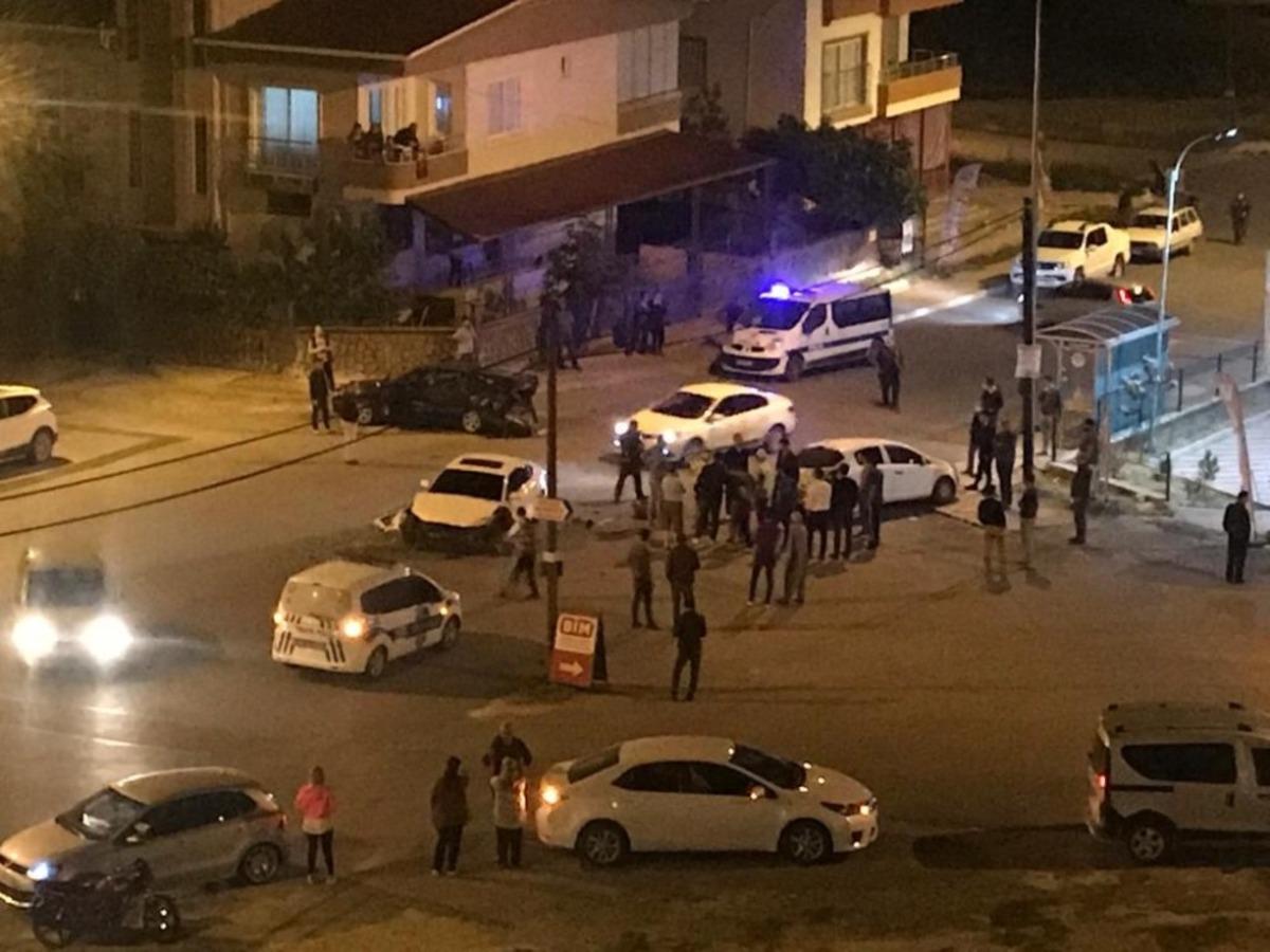 Tarsus&rsquo;ta 3 aracın karıştığı kazada 1 kişi yaralandı