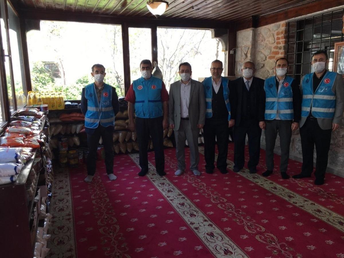 Camiler ihtiya&ccedil; sahiplerine aracılık ediyor