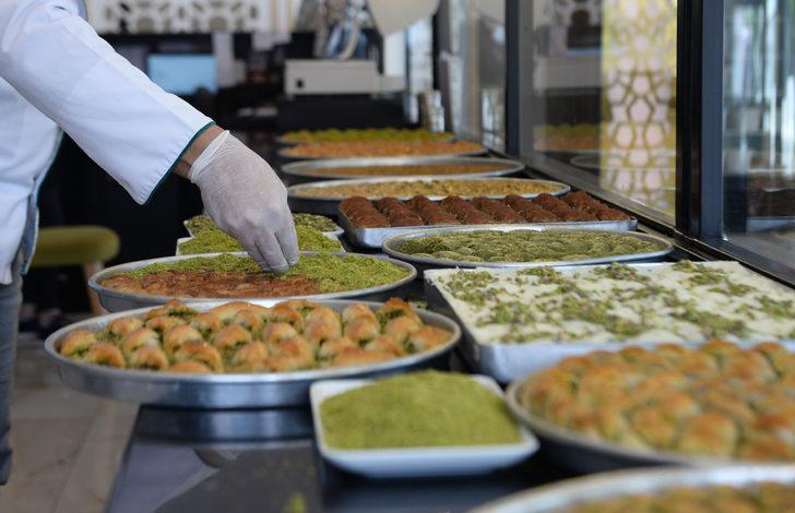 Kakaolu baklava, güllaca rakip oldu G4