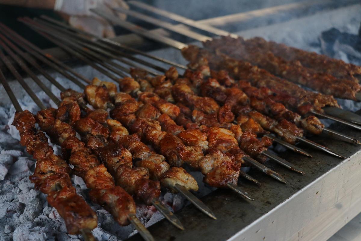 Kebabın başkentinde tarihi d&uuml;ş&uuml;ş! Koronavir&uuml;s nedeniyle t&uuml;ketimi y&uuml;zde 80 d&uuml;şt&uuml;