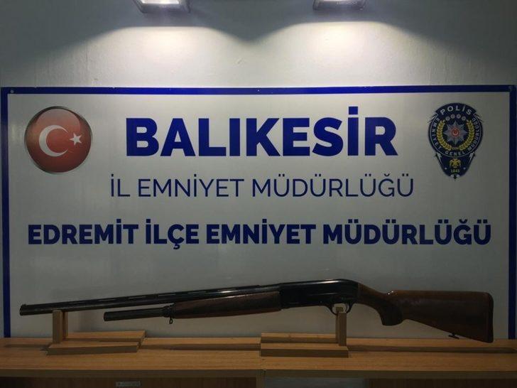 Balıkesir’de polis 5 silah ele geçirdi G2