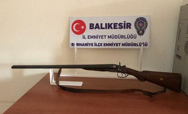 Balıkesir’de polis 5 silah ele geçirdi G3
